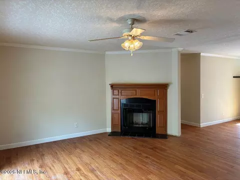 Living - 76225 Dove Rd, Yulee, FL 32097 photo 2 of 3