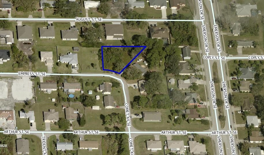 799 Empress St SE  