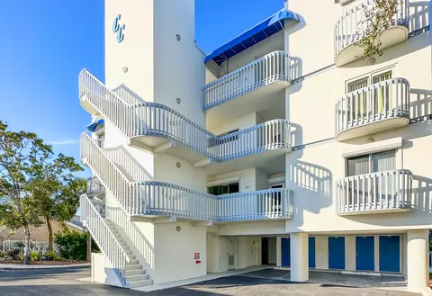 1208 E River Dr #202, Melbourne, FL 32901 photo 1
