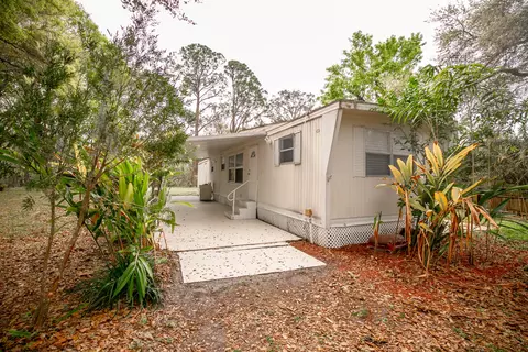 1150 Roberta Ln, New Smyrna Beach, FL 32168