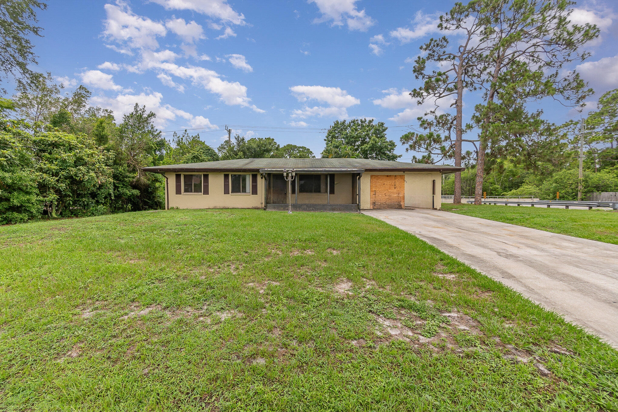 462 Breakwater St SE  