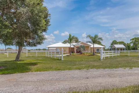 4715 Blossom Ridge Pl, Grant, FL 32949