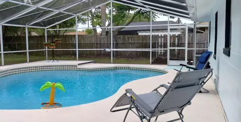 899 Barris Ln, Rockledge, FL 32955 photo 1
