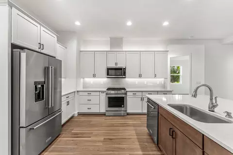 Kitchen - 35 Loch Ness Dr, Rockledge, FL 32955 photo 3 of 4