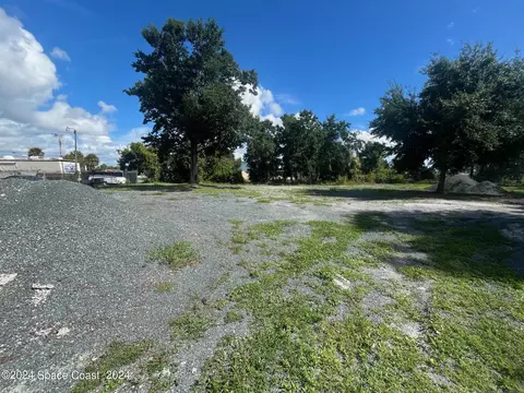 275 Paint St, Rockledge, FL 32955 photo 5