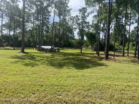 275 Paint St, Rockledge, FL 32955 photo 2