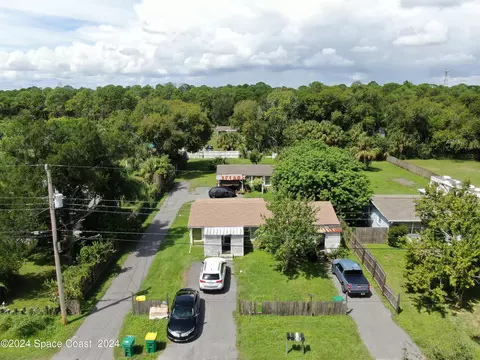 329 Pine Ave, Cocoa, FL 32922 photo 1