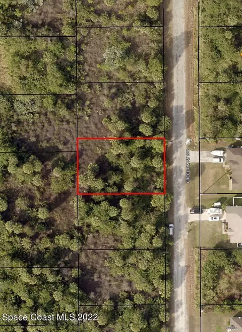 3330 Freedom Ave SW, Palm Bay, FL 32908