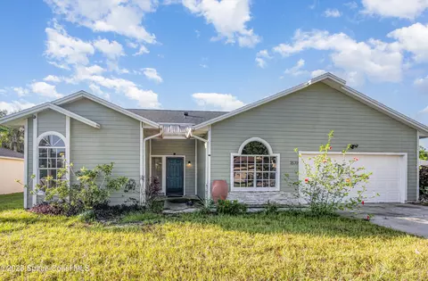 3539 Nikon Ct, Titusville, FL 32796