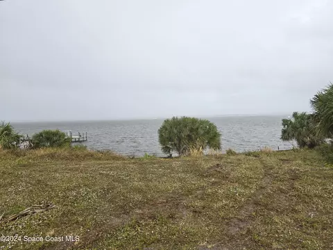 2483 Pineapple Ave, Melbourne, FL 32935 photo 1