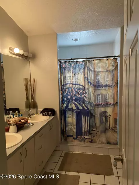 Bath - 4200 Tangelo Ave, Cocoa, FL 32926 photo 2 of 4