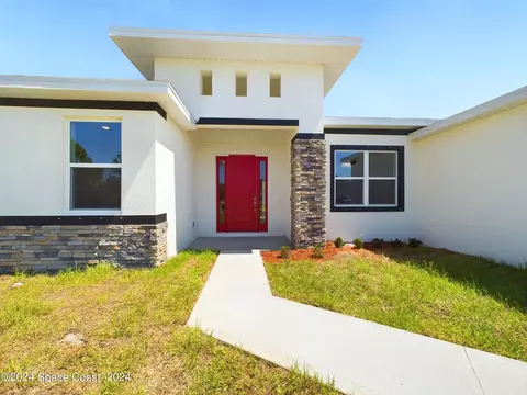 542 Lambright St SW, Palm Bay, FL 32908