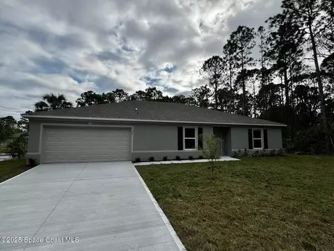 132 Frazer St SW, Palm Bay, FL 32908