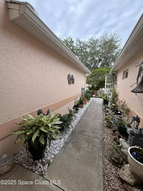 Exterior - 127 Plover Ln #531, Rockledge, FL 32955 photo 2 of 11