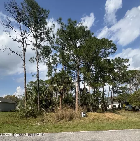 443 Wayland Rd SW, Palm Bay, FL 32908