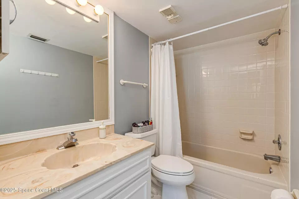 Bath - 190 Escambia Ln #402, Cocoa Beach, FL 32931 photo 5 of 5