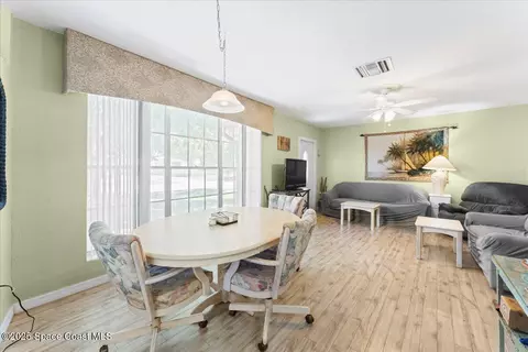 Dining - 3314 Purdue St, Melbourne, FL 32901 photo 1 of 5