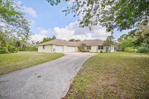 4220 Robins Hill Ct, Mims, FL 32754