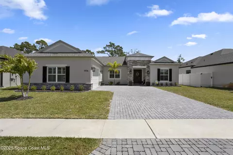 1954 Crossbill Dr, Titusville, FL 32796