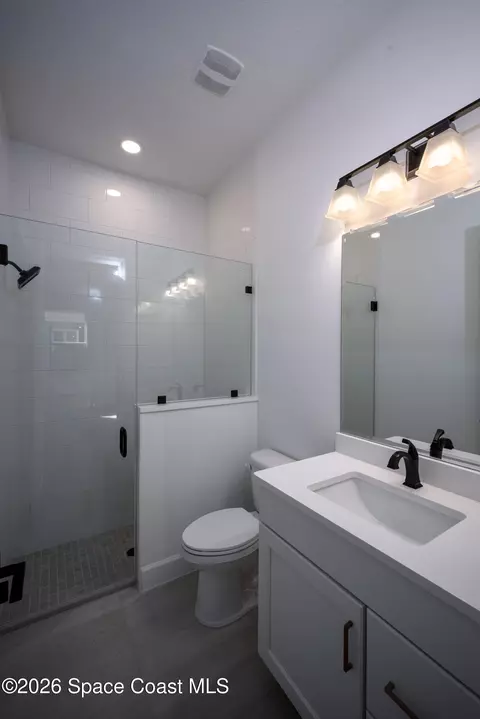 Bath - 2203 Edestus Dr, Melbourne, FL 32940 photo 6 of 7
