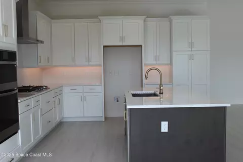 Kitchen - 2203 Edestus Dr, Melbourne, FL 32940 photo 2 of 4