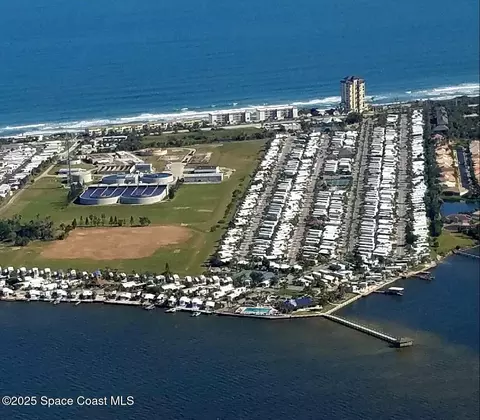 773 Carousel Ln, Melbourne Beach, FL 32951