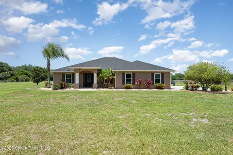 4722 Tahnee Ln, Mims, FL 32754 photo 1