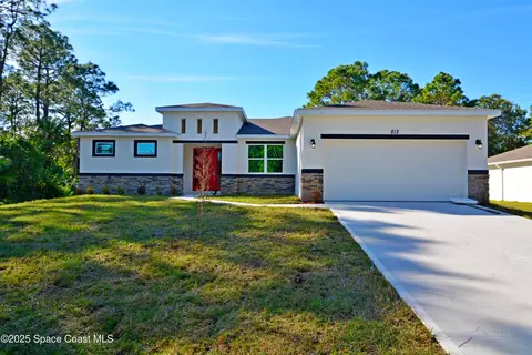 883 Parrotfish St SW, Palm Bay, FL 32908