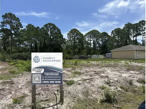 2667 Quincy Ave SE, Palm Bay, FL 32909