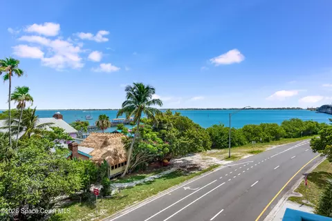 1437 Pineapple Ave #404, Melbourne, FL 32935
