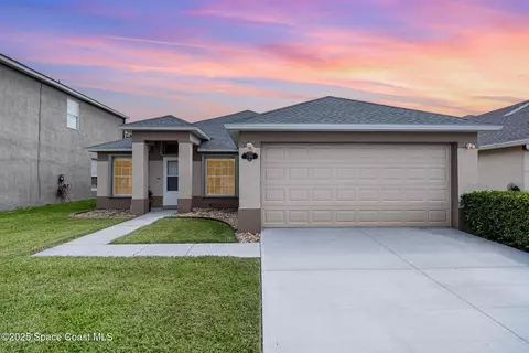 2383 Glasbern Cir, Melbourne, FL 32904