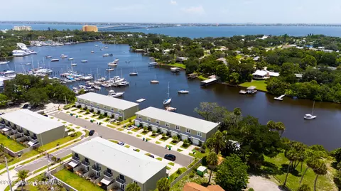 913 Paddleboard Ct, Melbourne, FL 32935