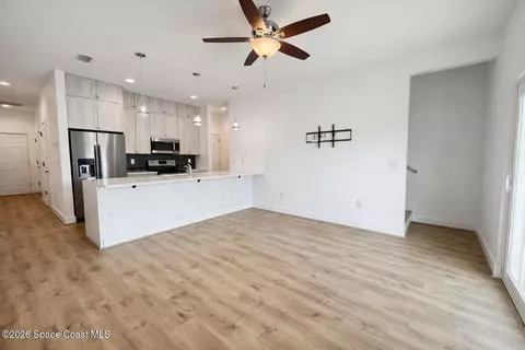 Living - 913 Paddleboard Ct, Melbourne, FL 32935 photo 3 of 3