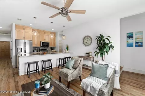 Living - 913 Paddleboard Ct, Melbourne, FL 32935 photo 2 of 3