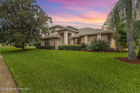 1260 Tropical Cove Dr, Merritt Island, FL 32952
