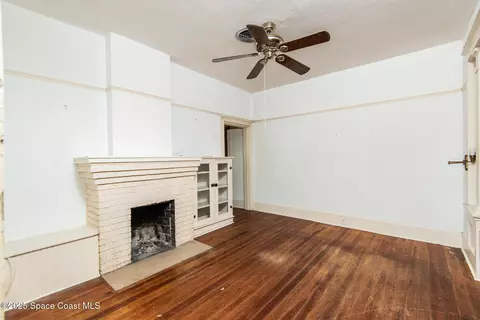 Living - 2101 Vernon Pl, Melbourne, FL 32901 photo 2 of 2