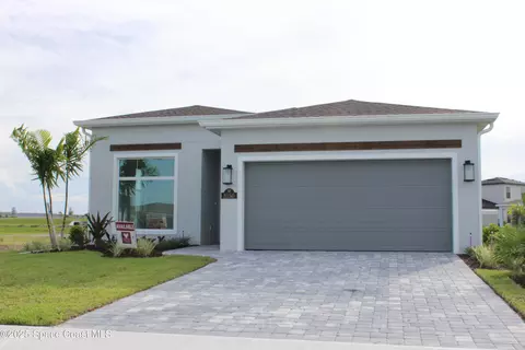 8150 Langila Dr, Melbourne, FL 32940