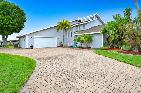 1585 Sykes Creek Dr, Merritt Island, FL 32953