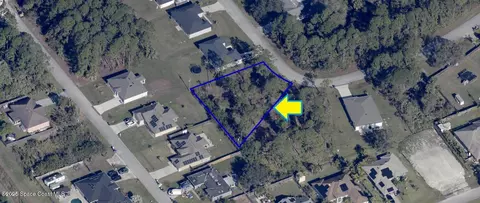 2598 SE Rayburn Ave, Palm Bay, FL 32909