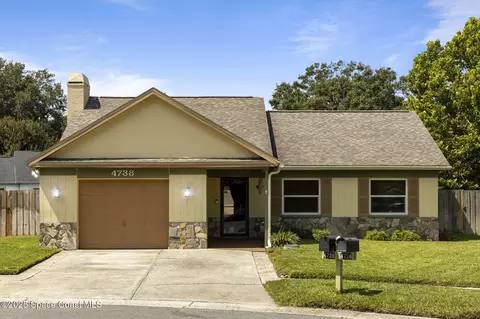 4738 N Dawnmeadow Ct, Plant City, FL 33566