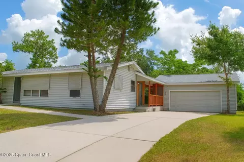 581 Borraclough Ave, Palm Bay, FL 32907