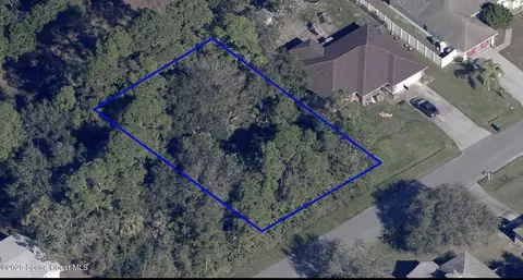 935 Westport St SE, Palm Bay, FL 32909