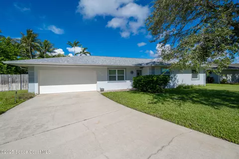 690 Trinidad Ct, Satellite Beach, FL 32937