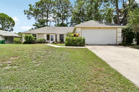 5215 Holden Rd, Cocoa, FL 32927