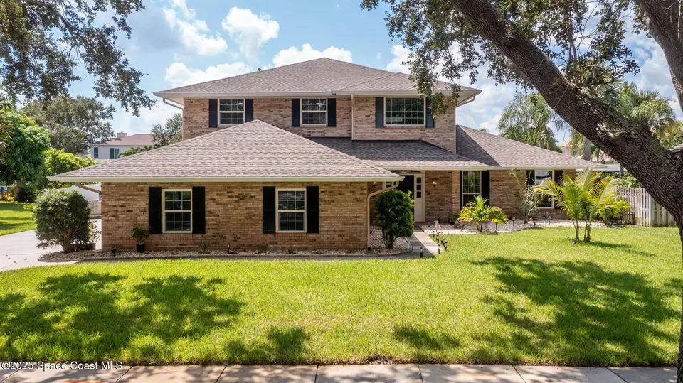 Exterior - 138 Windward Way, Indian Harbour Beach, FL 32937 photo 2 of 8