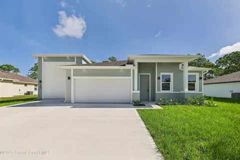 1379 Palau St SE, Palm Bay, FL 32909