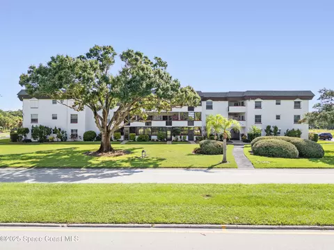 725 Port Malabar Blvd NE #106, Palm Bay, FL 32905