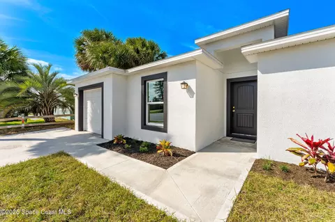 2306 Sarno Rd, Melbourne, FL 32935