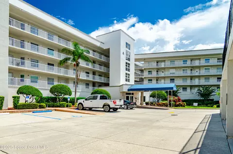 8700 Ridgewood Ave #A208, Cape Canaveral, FL 32920