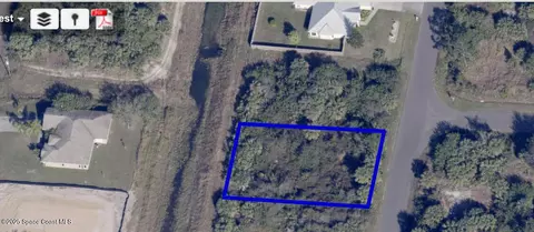 2950 Pomello Ave SW, Palm Bay, FL 32908